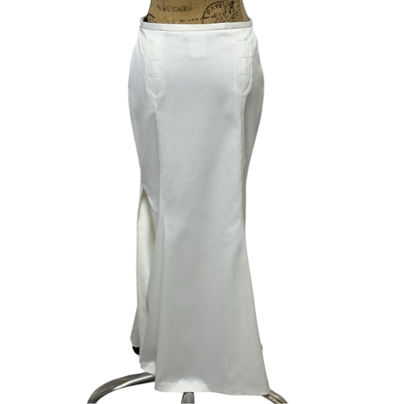 252 - FRENCH LAUNDRY Winter White SKIRT  - Check Measurements - Picture 2 of 15